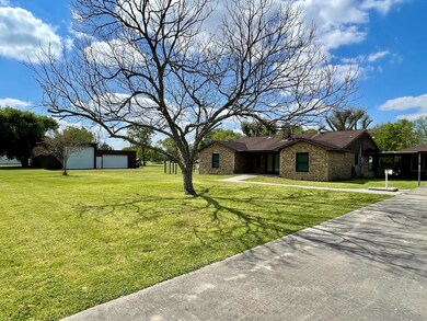 4766 County Road 937, Alvin, TX 77511 - photo 2