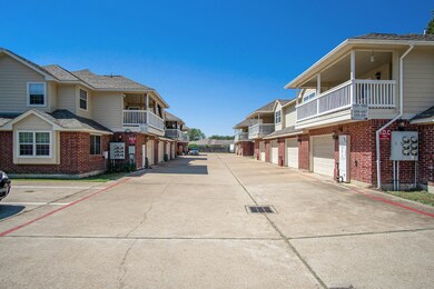 1233 Lovett St unit 1253, Tomball, TX 77375 - photo 5