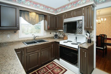 6435 Evergreen St-109