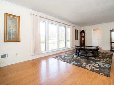 409 Pinecrest Dr, Warner Robins, GA 31093 - photo 3