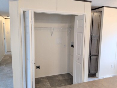 1942 Central Ave unit 36, Colonie, NY 12205 - photo 7