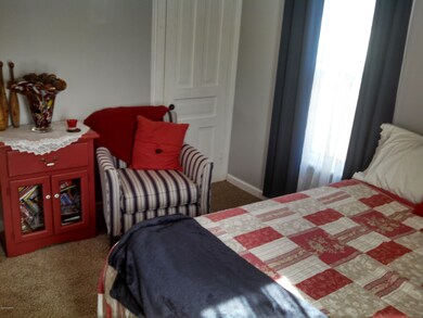BED ROOM MAIN FLOOR