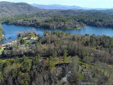 Come home to build in Lake Toxaway!