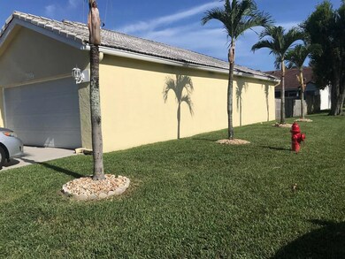 4968 Broadstone Cir, West Palm Beach, FL 33417 - photo 3