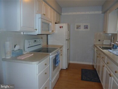 12 Trowbridge Ln, Clementon, NJ 08021 - photo 5