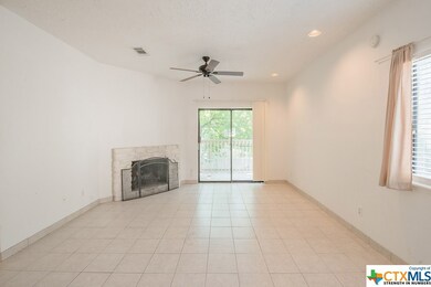 1013 Chestnut St unit A2, San Marcos, TX 78666 - photo 6