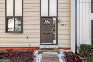 2432 Cloudcroft Square, Reston, VA 20191 - photo 5