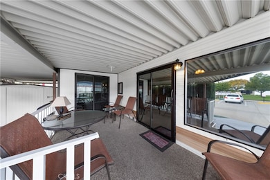 954 Evergreen Dr, San Jacinto, CA 92583 - photo 2