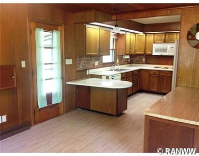 1501 9th Ave E, Menomonie, WI 54751 - photo 2