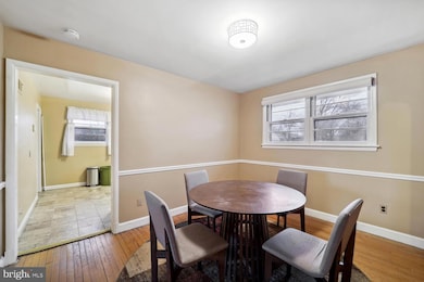 2004 Jameson St, Temple Hills, MD 20748 - photo 5