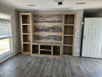 1121 Rodessa St unit 1121, Nacogdoches, TX 75964 - photo 2