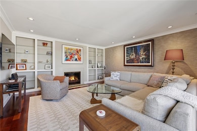 373 Lombard St, San Francisco, CA 94133 - photo 5