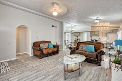 1062 Green Lilac Cir, El Paso, TX 79915 - photo 7