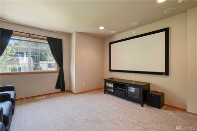 1833 243rd St SW, Bothell, WA 98021 - photo 4