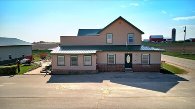 7697 Hurricane Rd, Lancaster, WI 53813 - photo 2