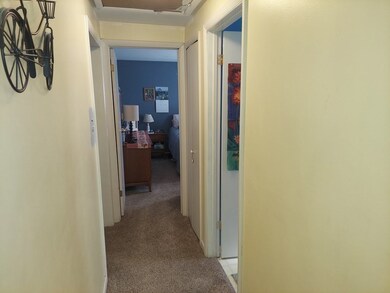 40 Vincent St, Whitman, MA 02382 - photo 6