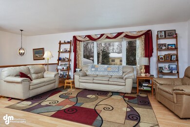 Living Room 0588-FULL