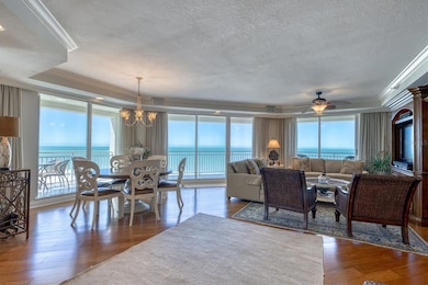 Wow! Views in every direction.