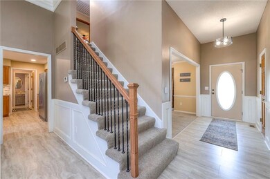 7828 Twilight Ln, Shawnee, KS 66217 - photo 3