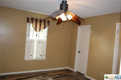 2403 Bottoms Rd E, Troy, TX 76579 - photo 2