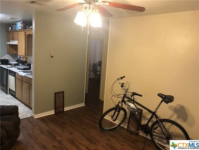 105 W Halstead Ave unit A-B, Copperas Cove, TX 76522 - photo 5