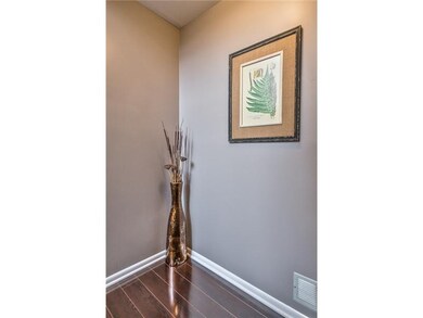 Entry/Foyer.