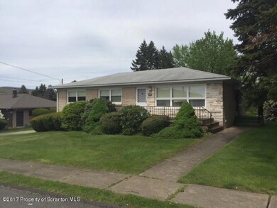 614 W Hospital St, Taylor, PA 18517 - photo 5