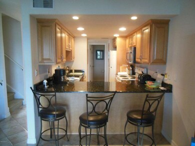 KITCHEN BAR