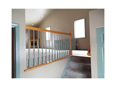 Entry/Foyer.