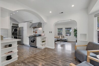 19419 Oxnard St, Tarzana, CA 91356 - photo 5