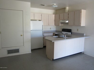 434 Circulo Cisne, Rio Rico, AZ 85648 - photo 2