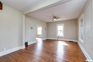 1000 16th Ave, Rock Island, IL 61201 - photo 4