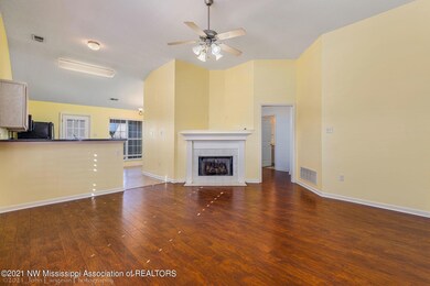 6-web-or-mls-5575 Casey Ln-Interior-3