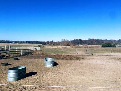 10852 E 450 S, Culver, IN 46511 - photo 4