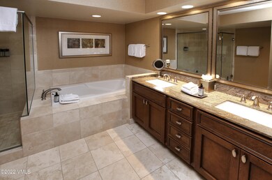 st_james_302_bath_3
