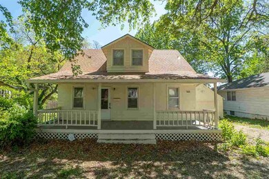 1830 SW Wayne Ave, Topeka, KS 66604 - photo 2