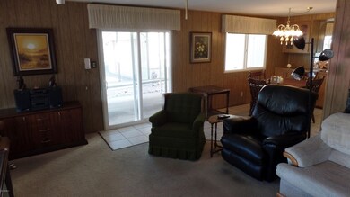 2417 EASTEOOD 009