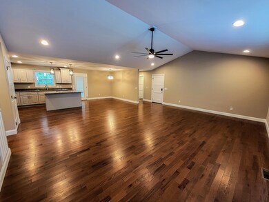 3159 Sparks Dr, Cookeville, TN 38506 - photo 4