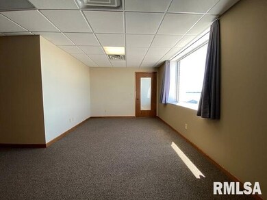 1225 E River Dr unit 330, Davenport, IA 52803 - photo 3