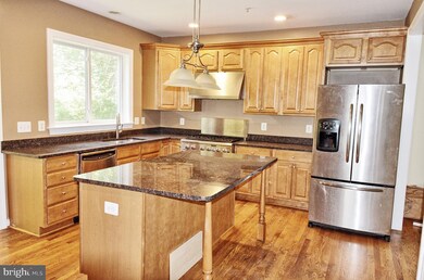 3807 Lawrence Ave, Kensington, MD 20895 - photo 7