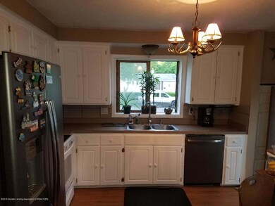 4820 Burchfield Ave, Lansing, MI 48910 - photo 2