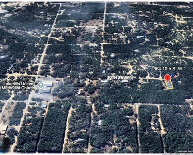 964 10th, Lakehills, TX 78063 - photo 6