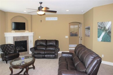 Living Room features cozy gas fireplace, and ceili