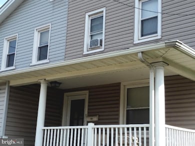 415 W 5th St, Lansdale, PA 19446 - photo 2