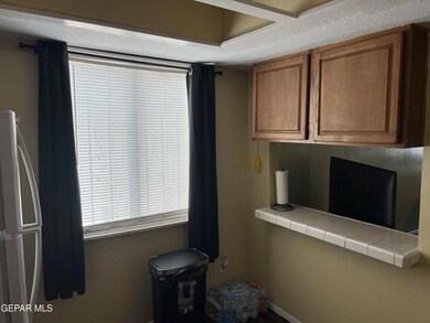 10632 Springwood Dr, El Paso, TX 79935 - photo 5