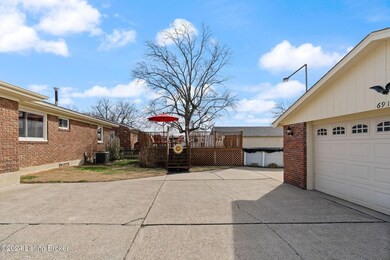 6912 Sky Blue Ave-08