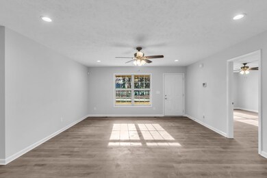 562 Summitville Rd, Manchester, TN 37355 - photo 6