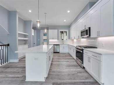 453 S Rayner St, Fort Worth, TX 76111 - photo 3