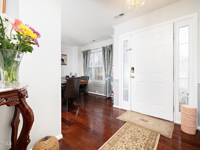2201 woodwyck foyer picture