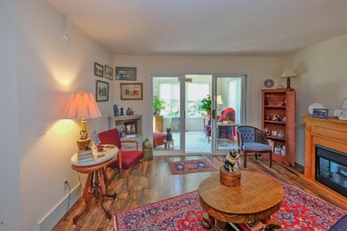 1561 Skylark Ct-5